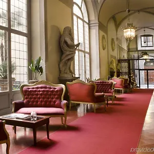 palazzo-magnani-feroni.it-tuscanyhotel.com/