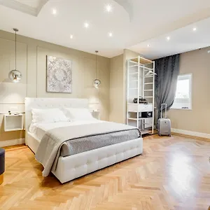 mellini-palace-suites.it-romehotels.com/